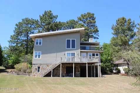139 Pleasant View Lane West End NC 27376