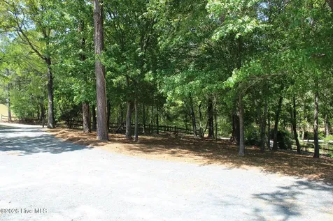 139 Pleasant View Lane West End NC 27376
