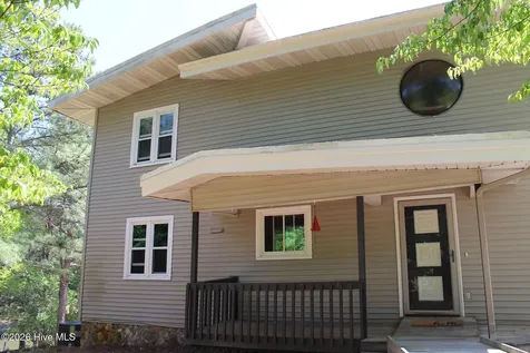 139 Pleasant View Lane West End NC 27376