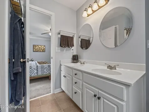 405 W Regent Court Jacksonville NC 28546