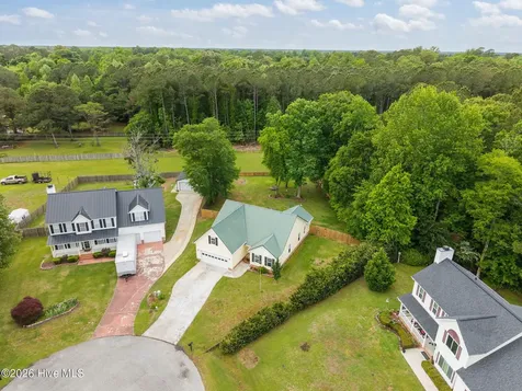 405 W Regent Court Jacksonville NC 28546