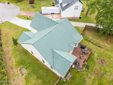 405 W Regent Court Jacksonville NC 28546