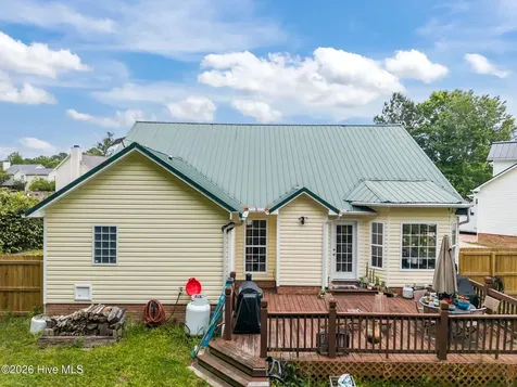405 W Regent Court Jacksonville NC 28546