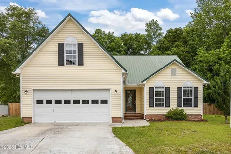 405 W Regent Court Jacksonville NC 28546