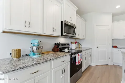 305 W Weatherbee Way Hampstead NC 28443