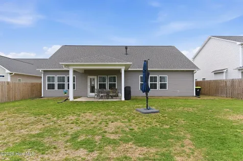 305 W Weatherbee Way Hampstead NC 28443