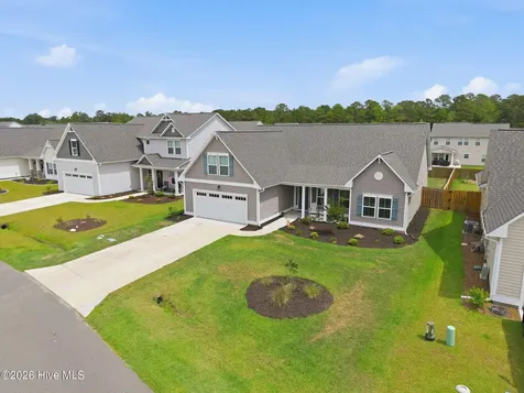 305 W Weatherbee Way Hampstead NC 28443