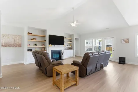 305 W Weatherbee Way Hampstead NC 28443