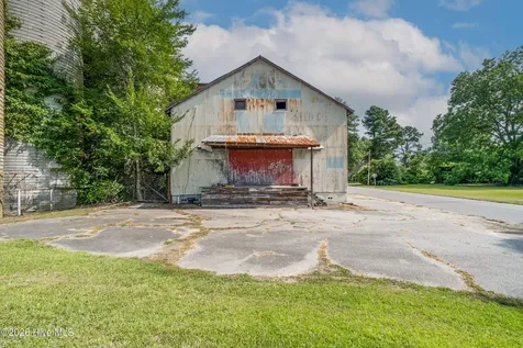 300 Selden Street Elizabeth City NC 27909