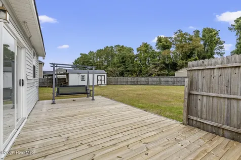 100 Kenna Court Jacksonville NC 28540