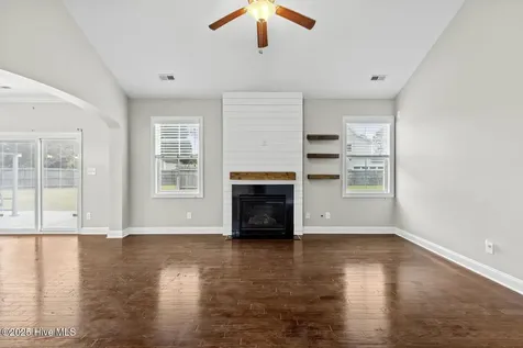 100 Kenna Court Jacksonville NC 28540