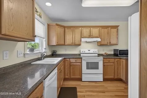 4136 Glen Arbor Drive Wilmington NC 28411