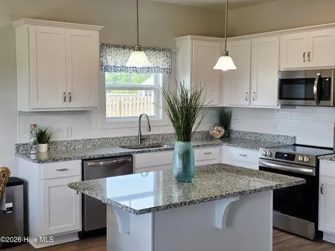 603 Bright Harvest Drive Maysville NC 28555