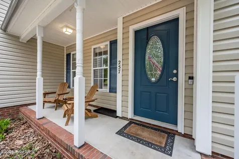 257 Wagonwheel Lane Richlands NC 28574