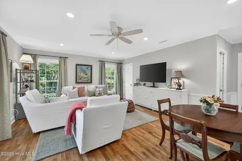 2412 Gillette Drive Wilmington NC 28403
