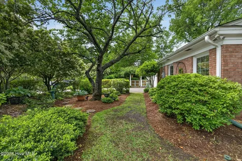 2412 Gillette Drive Wilmington NC 28403