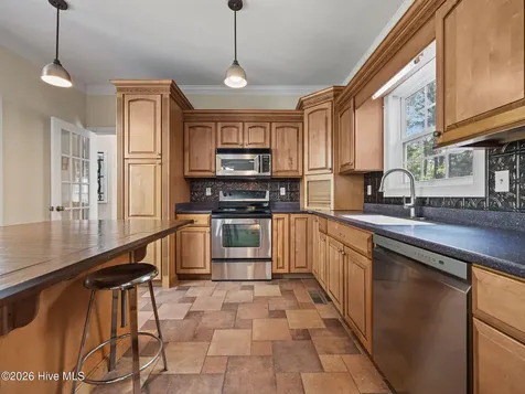 332 Batchelor Bay Road Wallace NC 28466