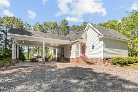 332 Batchelor Bay Road Wallace NC 28466