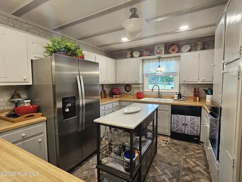 301 Fork Lake Drive Clinton NC 28328