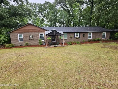 301 Fork Lake Drive Clinton NC 28328