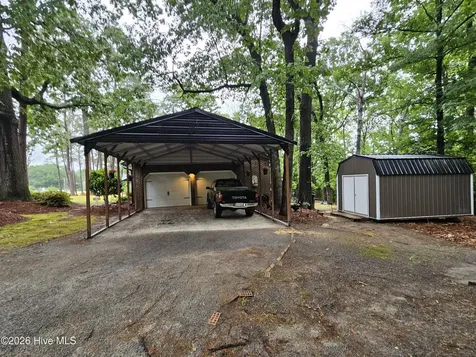 301 Fork Lake Drive Clinton NC 28328