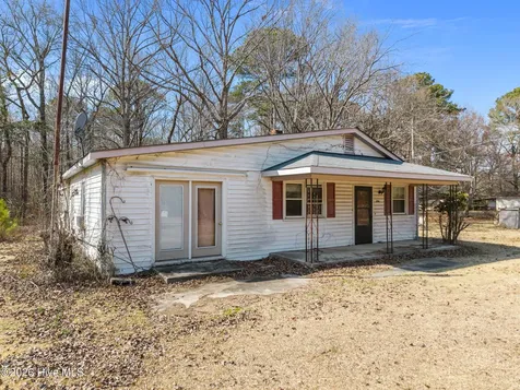 679 V A Merritt Lane Grimesland NC 27837