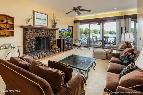 423 Handy's Point Lane Bath NC 27808