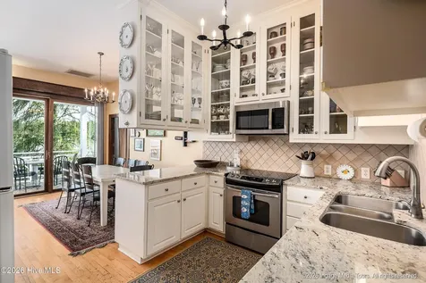 423 Handy's Point Lane Bath NC 27808