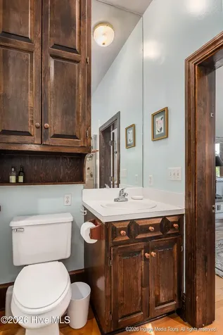 423 Handy's Point Lane Bath NC 27808
