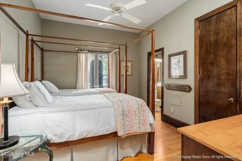 423 Handy's Point Lane Bath NC 27808