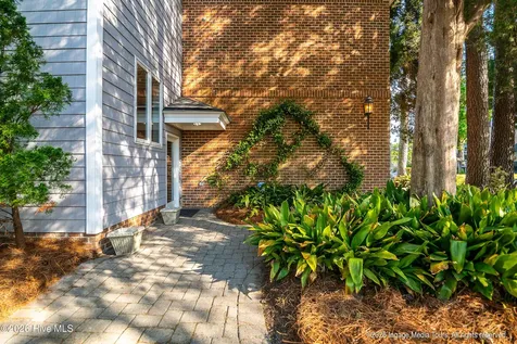 423 Handy's Point Lane Bath NC 27808