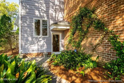 423 Handy's Point Lane Bath NC 27808