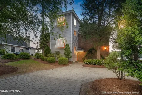 423 Handy's Point Lane Bath NC 27808