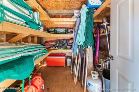 423 Handy's Point Lane Bath NC 27808