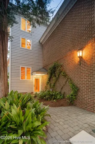 423 Handy's Point Lane Bath NC 27808