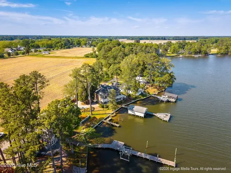 423 Handy's Point Lane Bath NC 27808