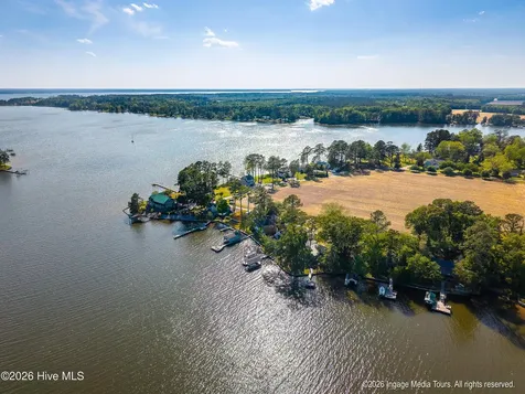 423 Handy's Point Lane Bath NC 27808