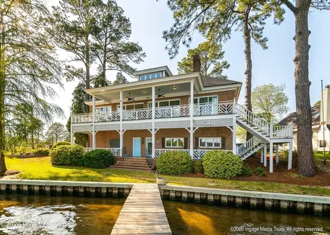 423 Handy's Point Lane Bath NC 27808
