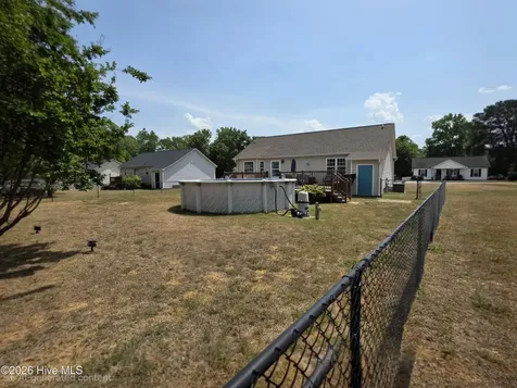 19 Atlantic Avenue Benson NC 27504
