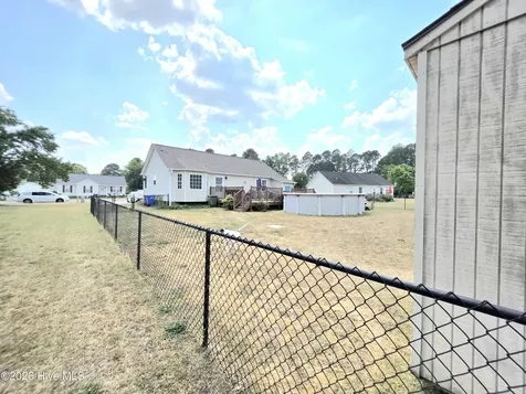 19 Atlantic Avenue Benson NC 27504