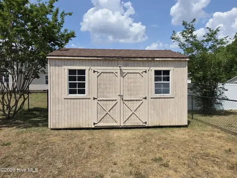 19 Atlantic Avenue Benson NC 27504