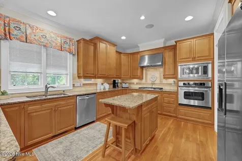 853 Gull Point Road Wilmington NC 28405
