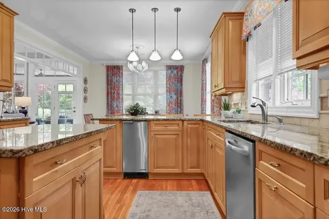 853 Gull Point Road Wilmington NC 28405