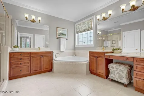 853 Gull Point Road Wilmington NC 28405
