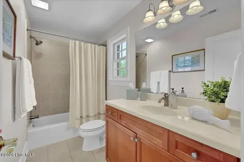 853 Gull Point Road Wilmington NC 28405