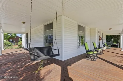 218 W College Street Mount Olive NC 28365