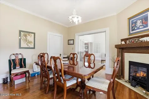 218 W College Street Mount Olive NC 28365