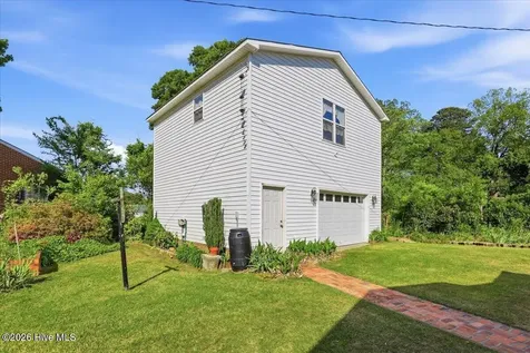 218 W College Street Mount Olive NC 28365
