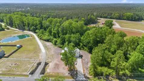904 Haw Branch Road Beulaville NC 28518