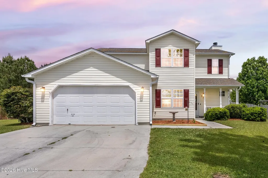 316 Mann Street Hubert NC 28539
